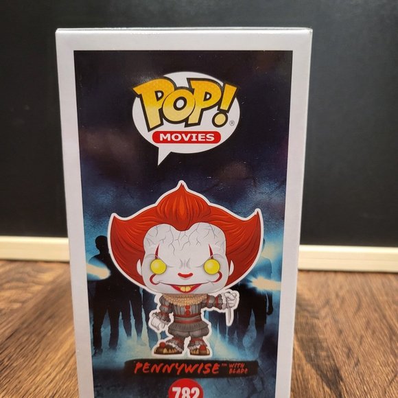 It Chapter Two Pennywise with Blade Walmart Exclusive Funko Pop - Picture 4 of 10